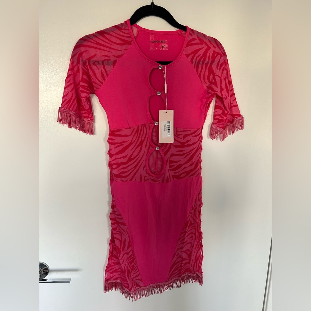 pink dress